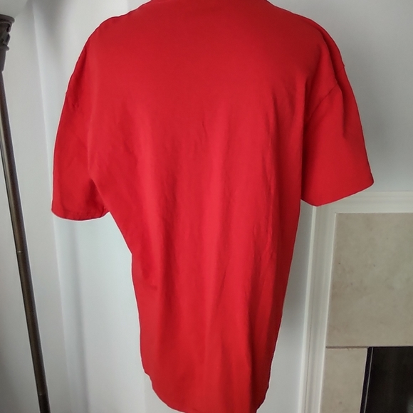 Fun and Bold Red Savage Bear T-shirt Large - Picture 4 of 5